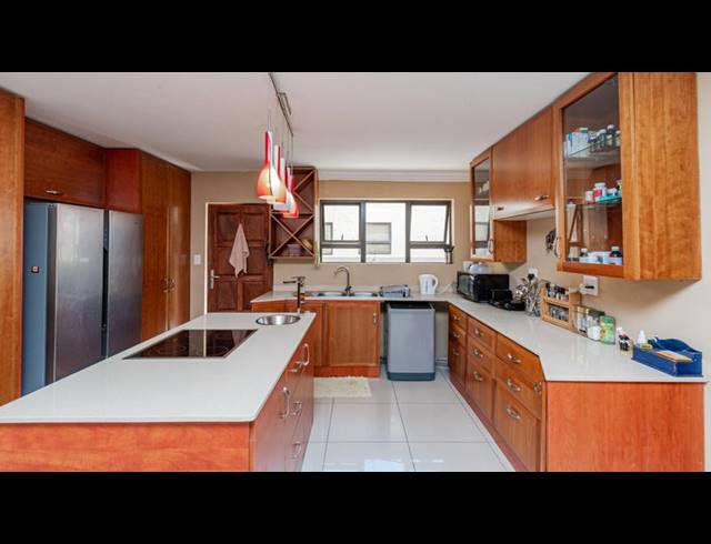 5 BEDROOM PROPERTY TO RENT IN NOORDWYK